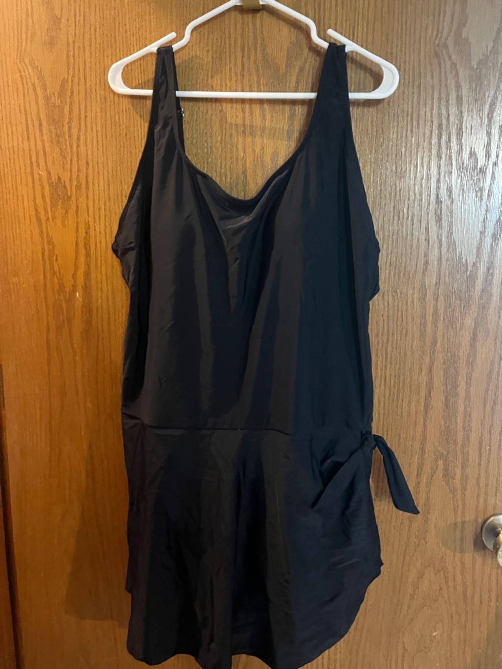💁‍♀️Sleek Black One-Piece Swimdress with Side Tie